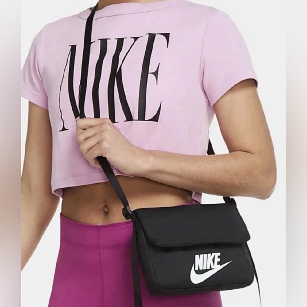 Nike Futura 365 Crossbody Bag Purse Black NWOT - Picture 2 of 5